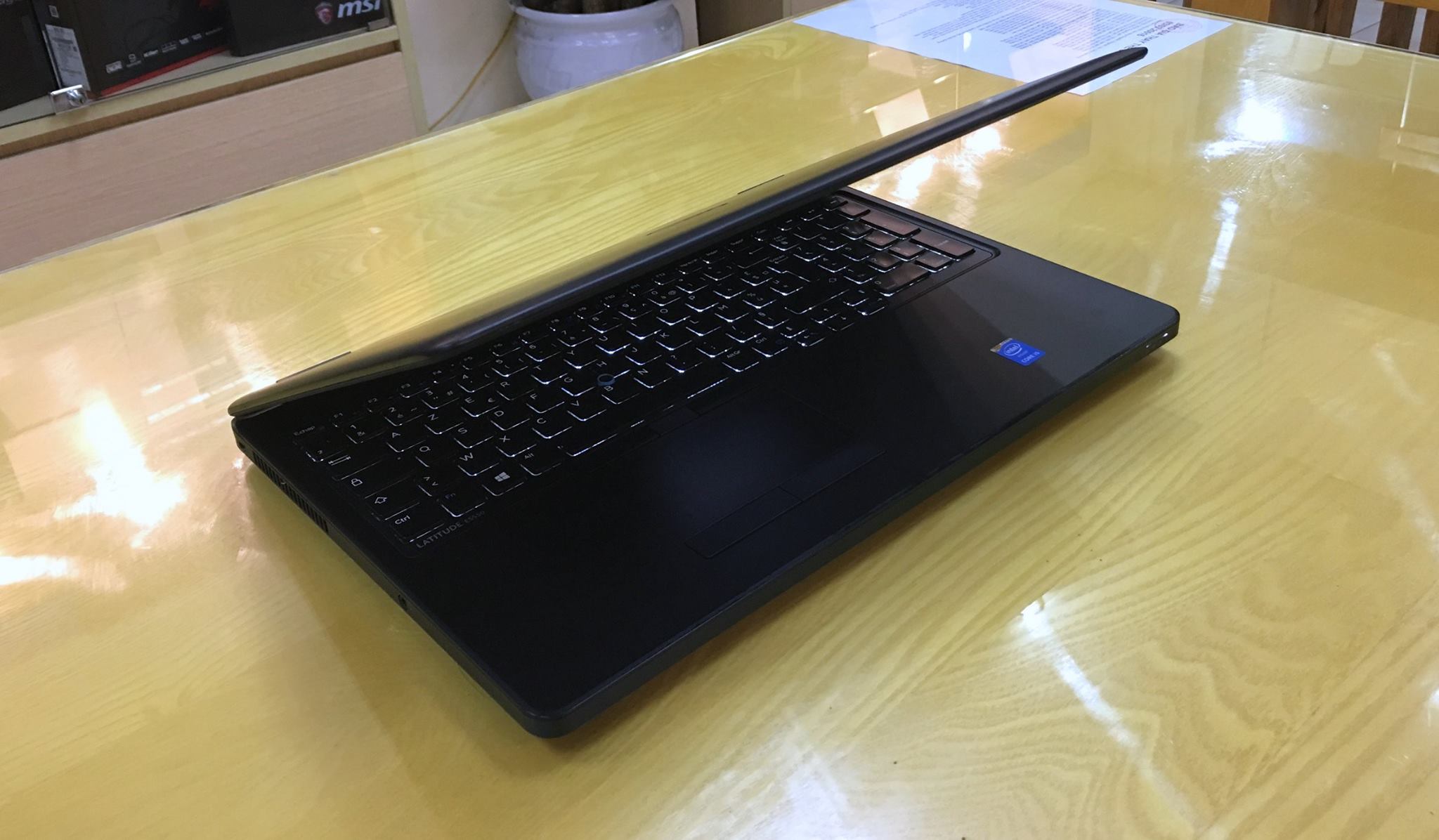 Laptop Dell Laititude E5550-7.jpg